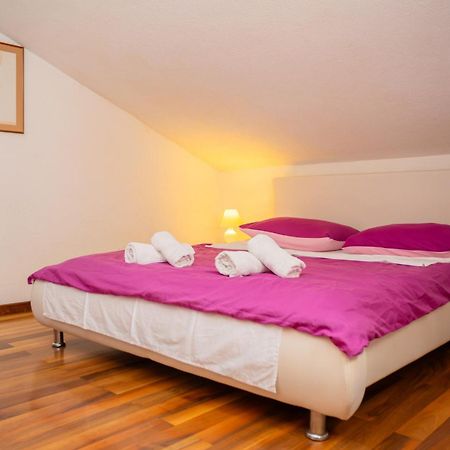 Cozy Guest House Kamenita Split Eksteriør bilde