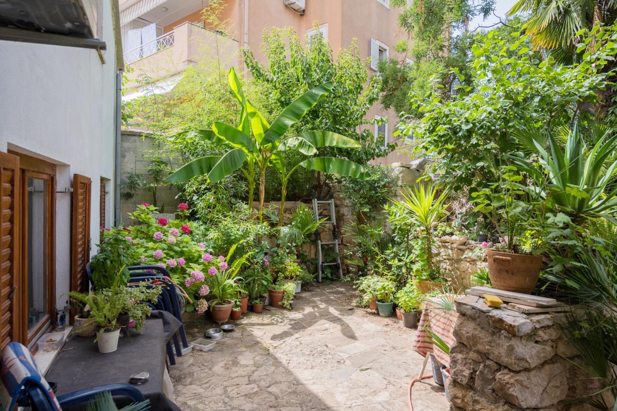 Cozy Guest House Kamenita Split Eksteriør bilde